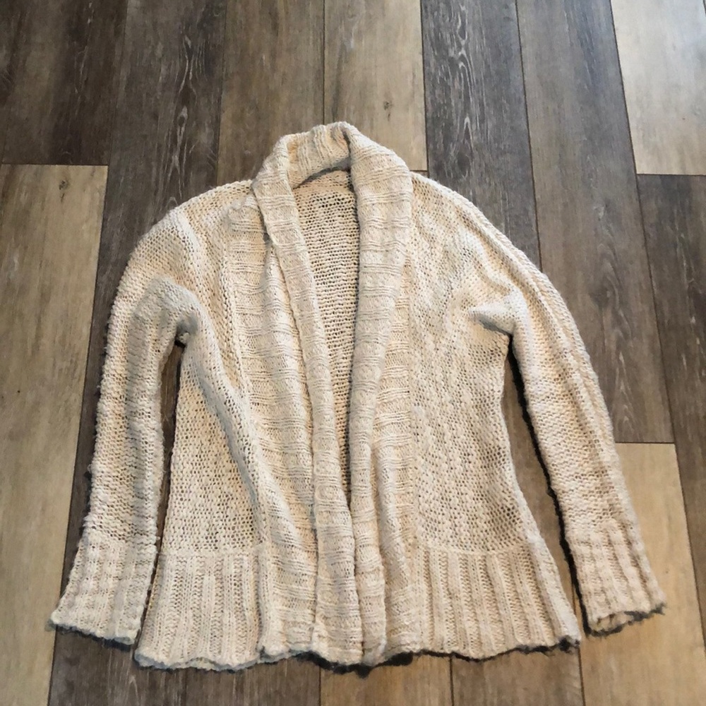 Cream knit open front sweater size S